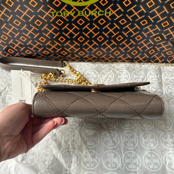 Tory Burch Willa Chain Wallet Crossbody Bag Volcanic Stone Gold Gray - Picture 3 of 12